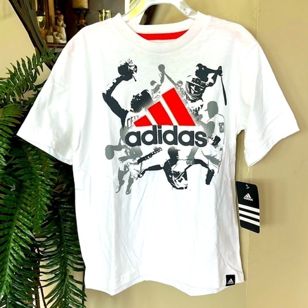 Brand New Adidas White Short Sleeve Shirt Basketball Baseball Athletic Sports